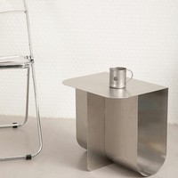 Table d'appoint minimaliste en acier inoxydable, table basse combinée irrégulière et ronde, table basse tendance pour les loisirs, styles variés