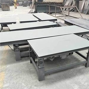 Nouvelle table vibrante à béton robuste avec <span class=keywords><strong>moteur</strong></span> en cuivre pur 220V/380V 2.2KW, plateforme vibrante pour moules à béton et pavés - Product Image 6
