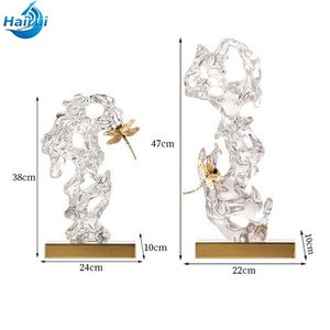 Escultura Moderna de Libélula en Resina Transparente, Figura Decorativa Pintada a Mano para el Hogar - Product Image 2