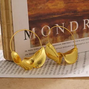 Pendientes de aro para mujer, joyería geométrica de moda, Color dorado y plateado, con textura Irregular de Metal, pendiente de círculo grande