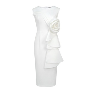 Robe de soirée blanche moulante Ocstrade pour femme, avec fleurs 3D, sans manches, élégante, grande taille, pour banquets et soirées. - Product Image 2