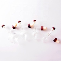 Verseur de vin rouge portable soufflé à la main en verre borosilicate avec aérateur intégré