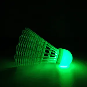 批发尼龙羽毛球羽毛球随时玩发光二极管照明尼龙羽毛球绿光/红光梭子小鸟