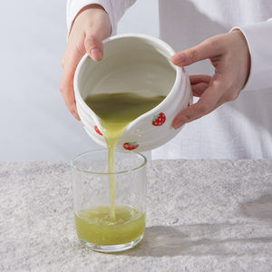 Kit d'outils personnalisés pour le <span class=keywords><strong>matcha</strong></span>, <span class=keywords><strong>fouet</strong></span> et bol avec bec verseur, ensemble de fouets <span class=keywords><strong>en</strong></span> céramique pour le thé au lait émaillé - Product Image 4