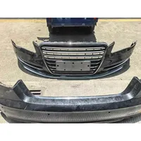 Rakitan bumper S8 asli - body kit bumper depan dan belakang yang dilepas saat kendaraan dibongkar