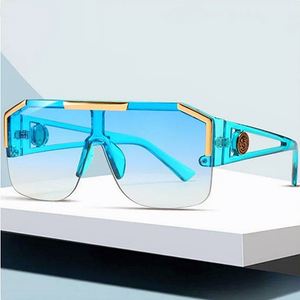 Lunettes de soleil de marque personnalisées avec logo, pour femme, design tendance, verres dégradés carrés, lunettes de soleil surdimensionnées pour femme - Product Image 5