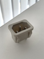 Prise d'alimentation CA AC-014 10A 250VAC, boîtier ignifuge PA66, bornes en laiton plaqué argent, connecteur de montage sur panneau 47*27.5mm, fusible
