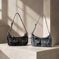 Sac à bandoulière en jean délavé vintage pour femme avec logo personnalisé, style rétro Y2K, poches avant, bleu vieilli, fermeture éclair, à porter sous le bras