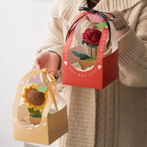 Bouquets de roses tricotés à la main sur mesure avec fil haut de gamme, personnalisation de cadeau avec boîte cadeau, fleur faite à la main - Product Image 3