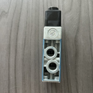 โซลินอยด์นิวแมติก Aventics 32 NC 24VDC 3723522220 สำหรับควบคุมอุตสาหกรรม - Product Image 2