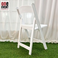 Chaise élégante en résine Oxford blanche à lattes avec coussin imperméable, pliable et portable, pour jardin, parc et école