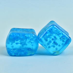 Juguete Antiestrés de TPR con Forma de Copo de Nieve para Niños, Popular, 3.5cm 45g, para Mayores de 14 Años - Product Image 3