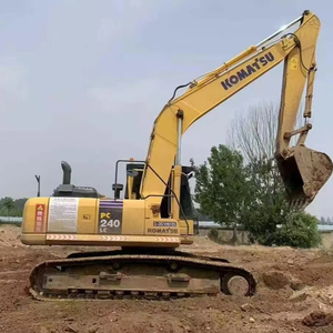 Excavatrice sur chenilles Komatsu PC240 d'occasion japonaise à bas prix de 24 tonnes - Product Image 4