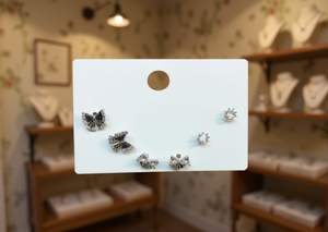 Orecchini a Perno in Stile Francese con Farfalla in Cristallo e Strass, Gioielli da Donna alla Moda in Lega Placcata - Product Image 2