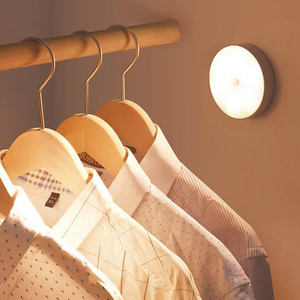 مصباح ذكي قابل لإعادة الشحن قابل لإعادة الشحن بإضاءة ليد من أجل تزيين المنزل - Product Image 1