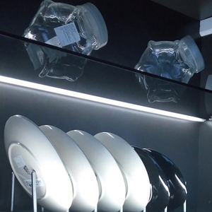 Solución de Exhibición Creativa: Estante de Vidrio Iluminado por 3 Lados con Cubierta Opaca, Kit de Perfil de Aluminio de 8 mm - Product Image 5