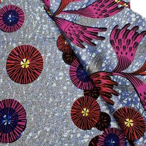 Tissu en satin ciré en stock, imprimé Hollan Wax, sac à main africain, tissu Ankara en coton doré, tissu à paillettes dorées, tissu 100 % coton - Product Image 2