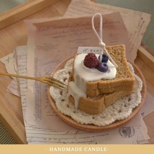 Vela Aromática Artesanal con Aroma a Pastel Tostado, Vela Decorativa con Aroma a Frambuesa, Regalo para Mujeres, Decoración Adorable para el Hogar con Estilo de Panadería - Product Image 4