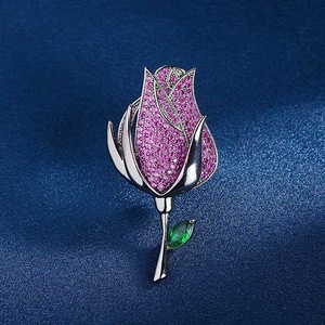 Broche de Aleación de Lujo Ligero con Diamantes de Imitación en Forma de Rosa Negra para Mujer, Joyería Versátil para el Uso Diario, Flor para el Pecho - Product Image 1