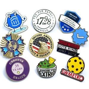 Özel dünya futbol kupası futbol yıldız baskı yüz Metal Pin rozetleri sert emaye pimleri destek kartları - Product Image 3