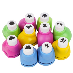 Poinçons pour <span class=keywords><strong>scrapbooking</strong></span>, 4 pièces, jouets pour enfants, poinçon de papier, en forme de poinçon de fleur, pour bricolage - Product Image 1