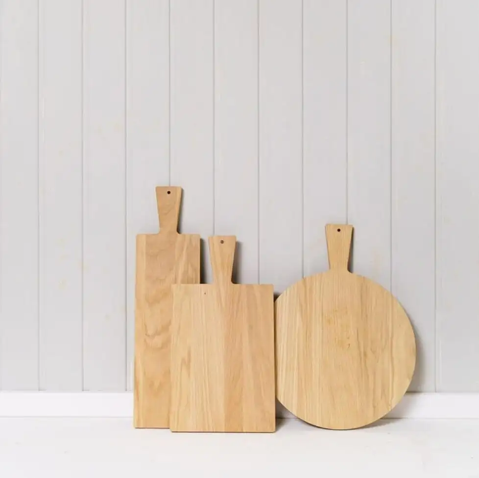 Großhandel Küche dicke große Masse einfarbig rund personalisiert benutzerdefiniert Holz schneidebrett mit Griff