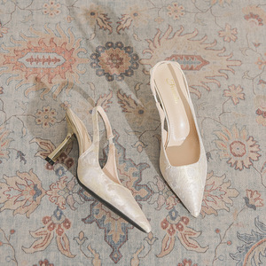 Chaussures à talons hauts avec bride cheville pour femme, escarpins à ajustement sûr pour mariage, soirée et événements spéciaux, design élégant - Product Image 4