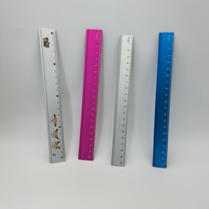 <span class=keywords><strong>China</strong></span> Factory Professional Hersteller Custom Design Kleines Aluminium Lineal 15cm Multifunktion ale gerade süße Lineale für die Schule - Product Image 1
