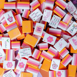 Juego de Mahjong Americano de Acrílico Grabado de 4 Capas, Premium, al por Mayor, con Fichas <span class=keywords><strong>Rosa</strong></span>, Naranja y Champán, Duradero y Resistente al Agua - Product Image 1