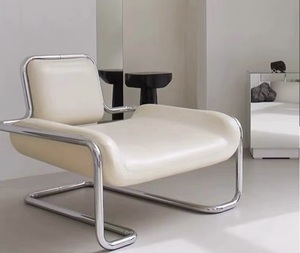 Sillón Convexo de Cuero de Diseño Nórdico, Silla de Salón Anómala Curvada, Mesa de Té Simple para Sala de Estar de Hotel, Ocio Interior - Product Image 6