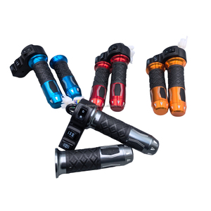 Accélérateur de Vélo Électrique et Trottinette Électrique avec Voltmètre et Poignée de Gaz - Product Image 1