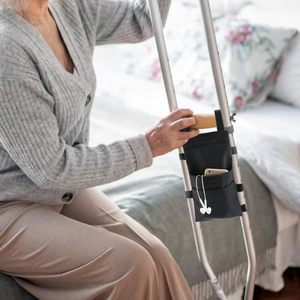 Échantillon gratuit, Meilleure vente : Bâtons de marche et béquilles médicales avec poignée ergonomique, revêtement nacré de Taïwan, pour personnes âgées - Product Image 6