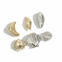 Kancing Kerang Emas Ramah Lingkungan Mewah Khusus untuk Pakaian, Logam Zinc Alloy dengan Tangkai, Bentuk Khusus Berlapis Kerang Laut, Bintang Laut, Hati