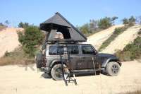Tente de toit 4x4 à une chambre, modèle australien très populaire, avec échelle élargie de 2,3 m, pour camping 4 saisons, compatible neige, en alliage d'aluminium, structure alvéolée et tissu Oxford