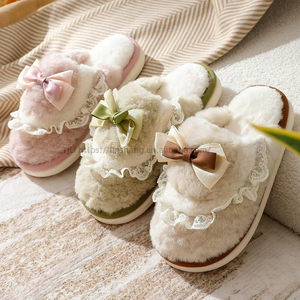 Nouvelles pantoufles d'hiver en coton avec nœud en dentelle, légères, douces, pour la maison, logo brodé, antidérapantes, de qualité supérieure - Product Image 2