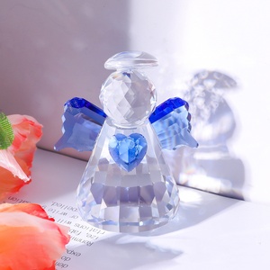 Graziosi Ornamenti a Forma di Angelo con Cuore in Cristallo Artificiale, Mini Decorazioni di Lusso per Scrivania, Arte Francese Fatta a Mano, Tema Cartone Animato - Product Image 2