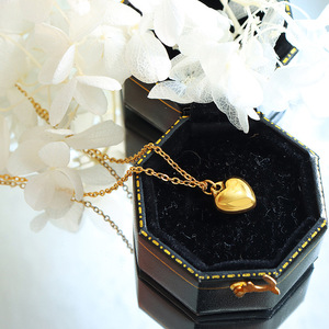 Minimalist <strong>Mini</strong> Peach <strong>Heart</strong> 18K Gold Plated Titanium Steel Collarbone Necklace - Product Image 4