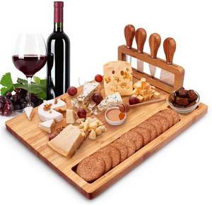 Bandeja de Bambú para Queso, con 4 Cuchillos para Queso, Bandeja de Madera para Servir, para Navidad, Bodas, Cumpleaños y Aniversarios - Product Image 1