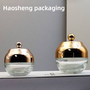 Botella de Vidrio Plana Estilo Noblewoman de 20-50g con Tapa de Rosca y Estampado en Caliente para Crema Facial y Tratamiento Facial - Product Image 6