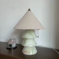 Décoration artisanale en pierre d'onyx naturel empilée, lampe de table avec abat-jour en lin, base en pierre translucide pour la décoration intérieure