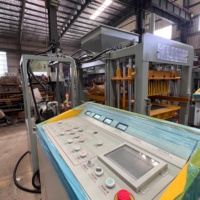 Máquina para Fabricar Bloques de Hormigón QT4-15 para la Producción de Ladrillos Huecos