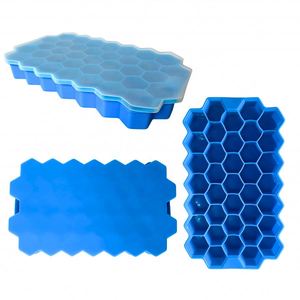 Bac à glaçons en silicone 37 cavités en forme de nid d'abeille avec couvercle, multicolore, réutilisable et flexible pour whisky, cocktails et boissons froides - Product Image 4