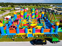 Parc d'attractions gonflable géant commercial, aire de jeux intérieure et extérieure, parcours d'obstacles, château gonflable avec toboggans pour enfants