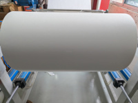 Rouleau de papier filtre jetable aseptique 50 GSM de qualité alimentaire vierge blanchi pour café et thé, idéal pour le brassage par infusion