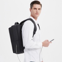Aangepaste waterdichte anti-diefstal lichtgewicht externe frame heren laptoptas met USB-oplader grote outdoor reistas