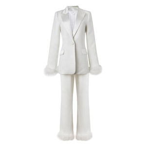 AIMEISI fabbrica di porcellana inverno elegante colletto in raso giacca decorazione con piume pantaloni dritti completo due pezzi completo completo da <span class=keywords><strong>donna</strong></span> - Product Image 5