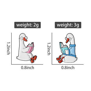 Suéter con Diseño de Pato Leyendo un Libro, Estilo Amante de los Libros, para Regalo de Librería o Mochila para Lectores - Product Image 6