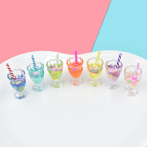 Encantadores dijes de resina con forma de taza de bebida de frutas simuladas para manualidades, llaveros, fabricación de joyas DIY, pulseras, collares y colgantes para pendientes - Product Image 3