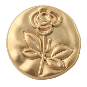 Good quality Gold color Vintage relief alloy round Flower buttons Hand-stitched Sewing garment button for coat shirt decoration