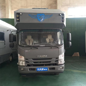 Nuovo Furgone Camper Isuzu Multifunzionale, Spazioso e Confortevole con Tetto Estensibile, Ideale per Viaggi ed Esplorazioni - Product Image 3